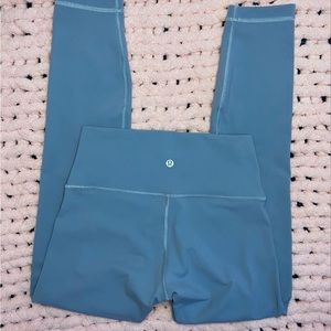 Lululemon wunder under